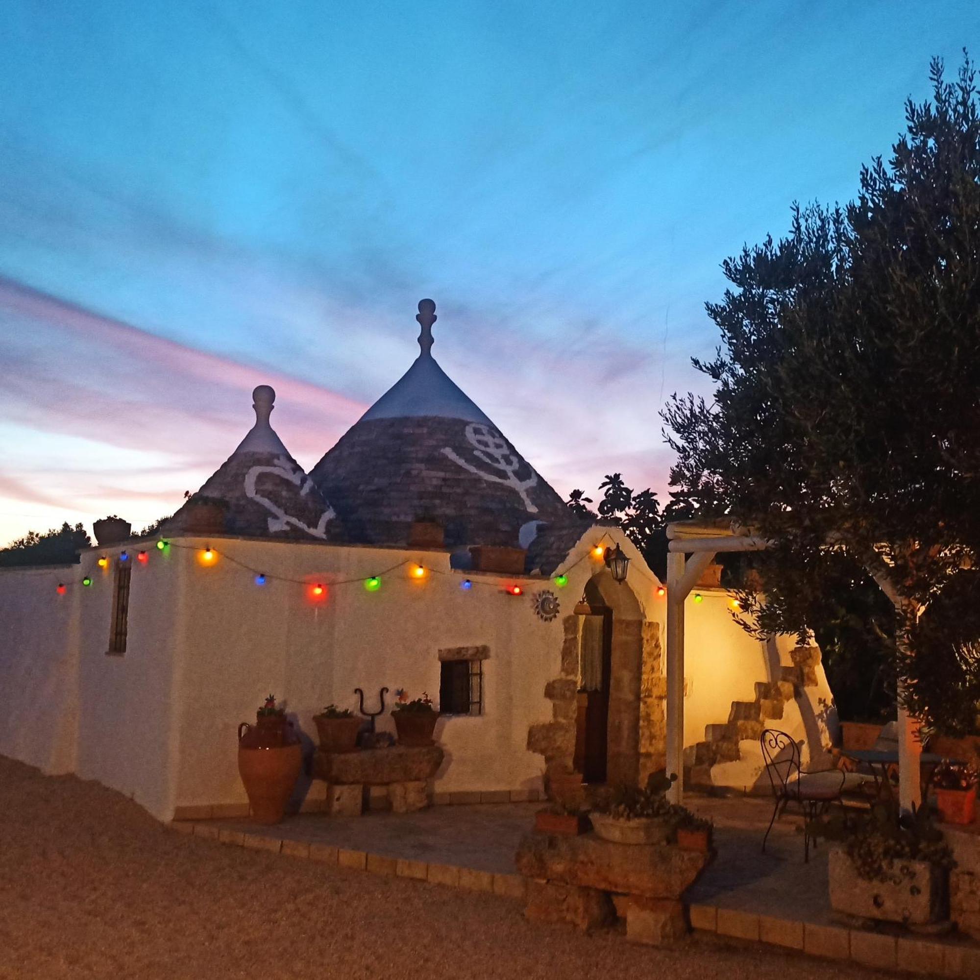 Piccolo Trullo Ostunese Le Jardin De Sophie' Остуні Екстер'єр фото