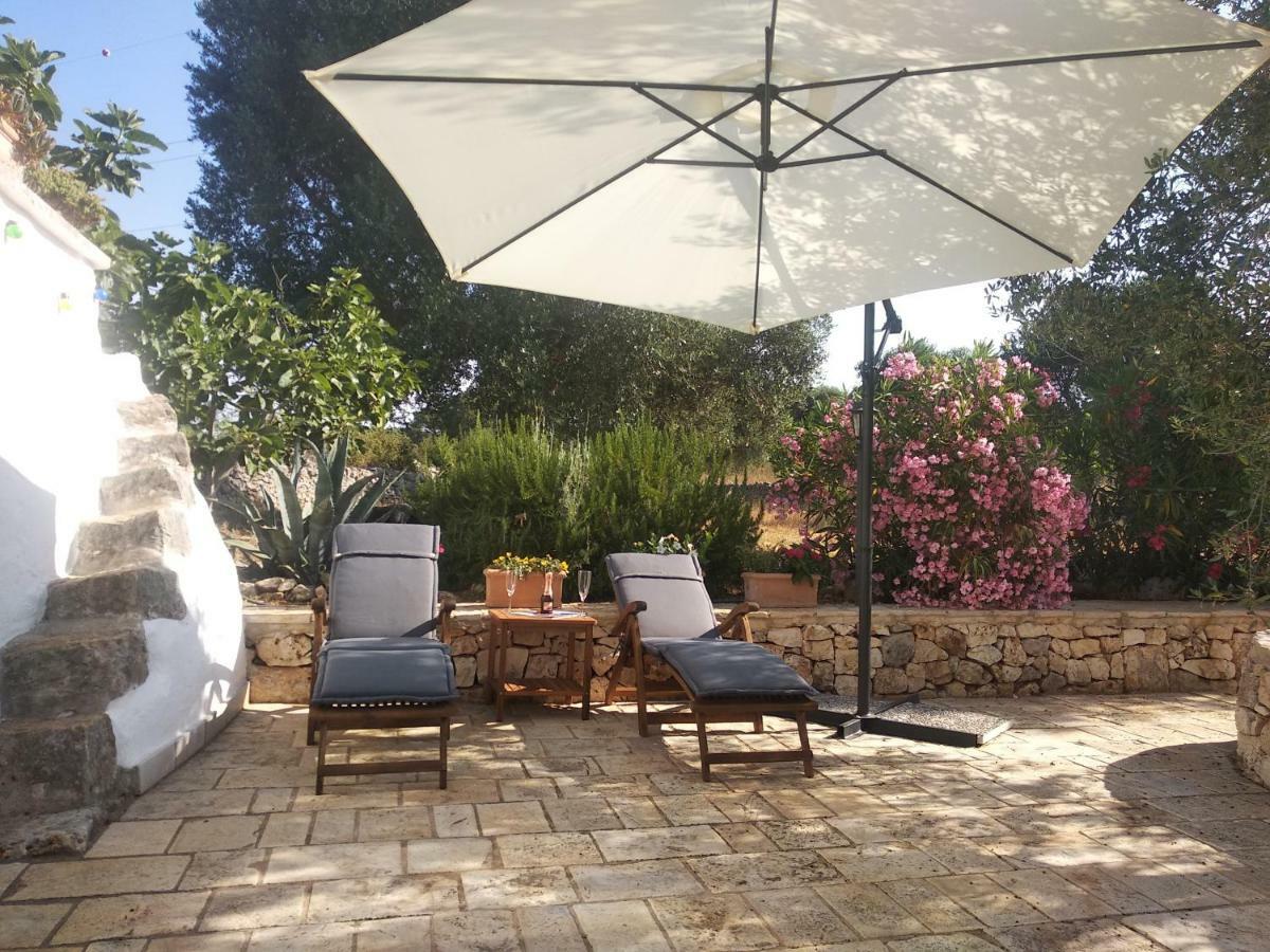 Piccolo Trullo Ostunese Le Jardin De Sophie' Остуні Екстер'єр фото
